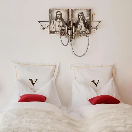 מלון Backstage Serviced צרמט