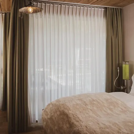 Backstage Serviced Zermatt