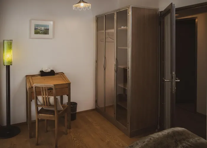 Backstage Serviced Hotel