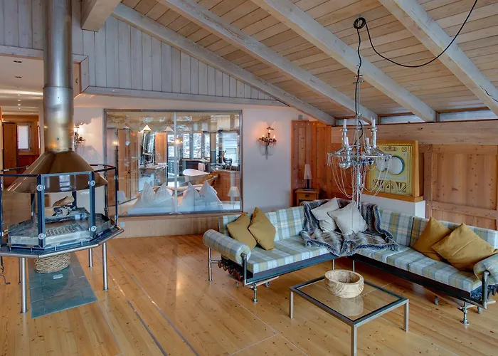 Hotel Backstage Serviced