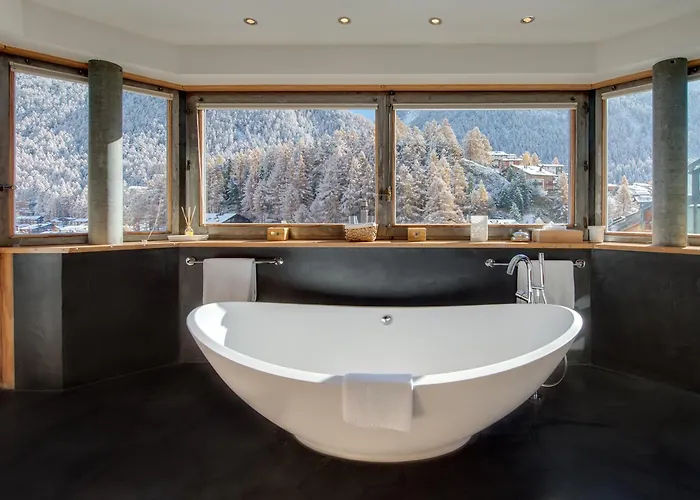 Hotel Backstage Serviced