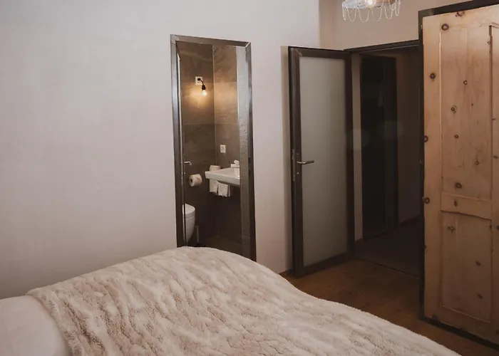 Backstage Serviced Ζερμάτ
